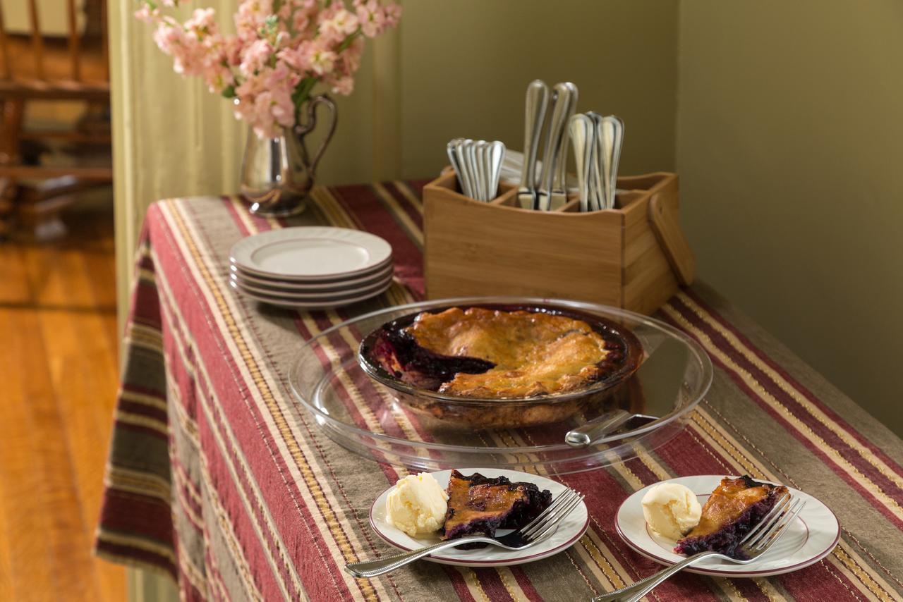 Rockland Talbot House Bed & Breakfast エクステリア 写真